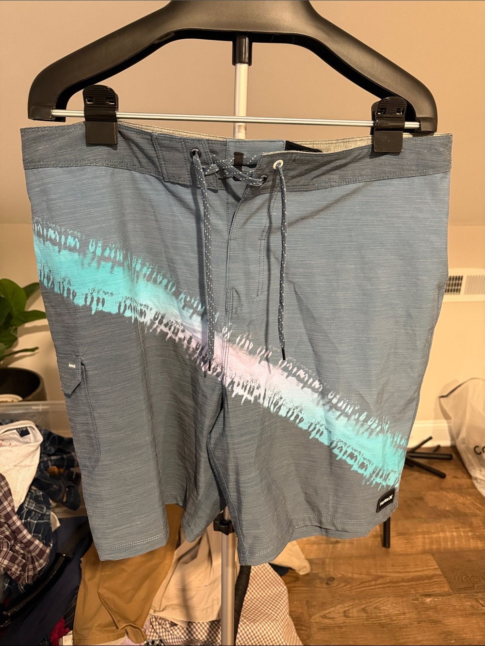 Hurley Men's Boardshorts with Diagonal Stripe brand new